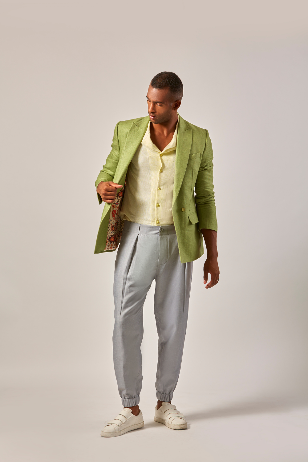 DOUBLE BREASTED BLAZER