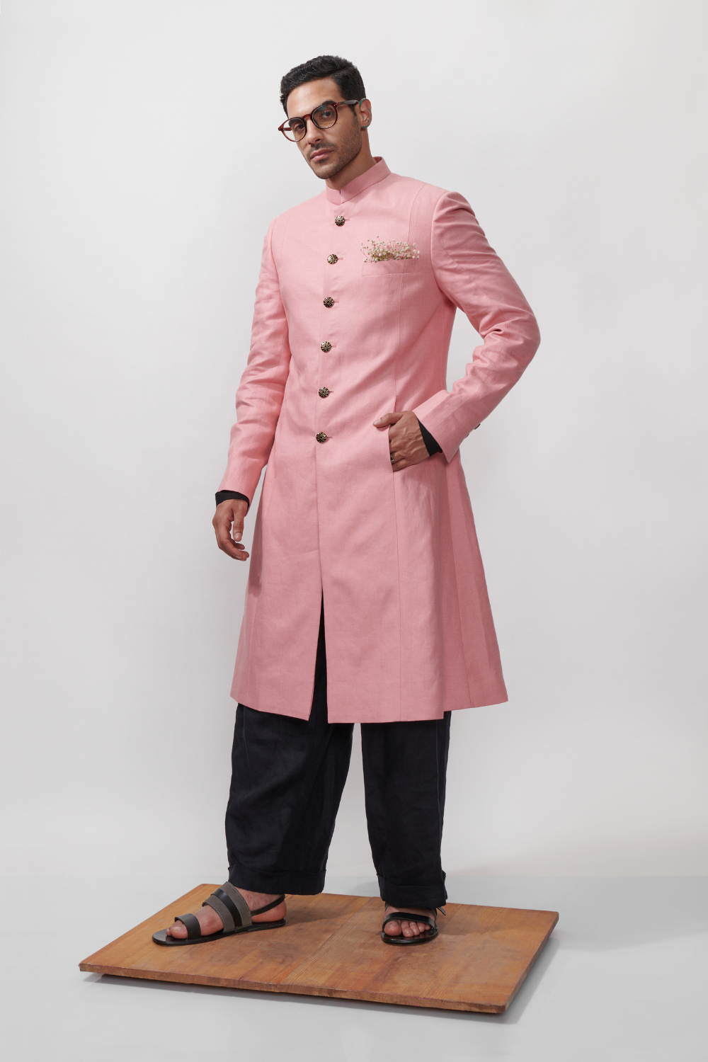 COLONIAL LINEN ACHKAN