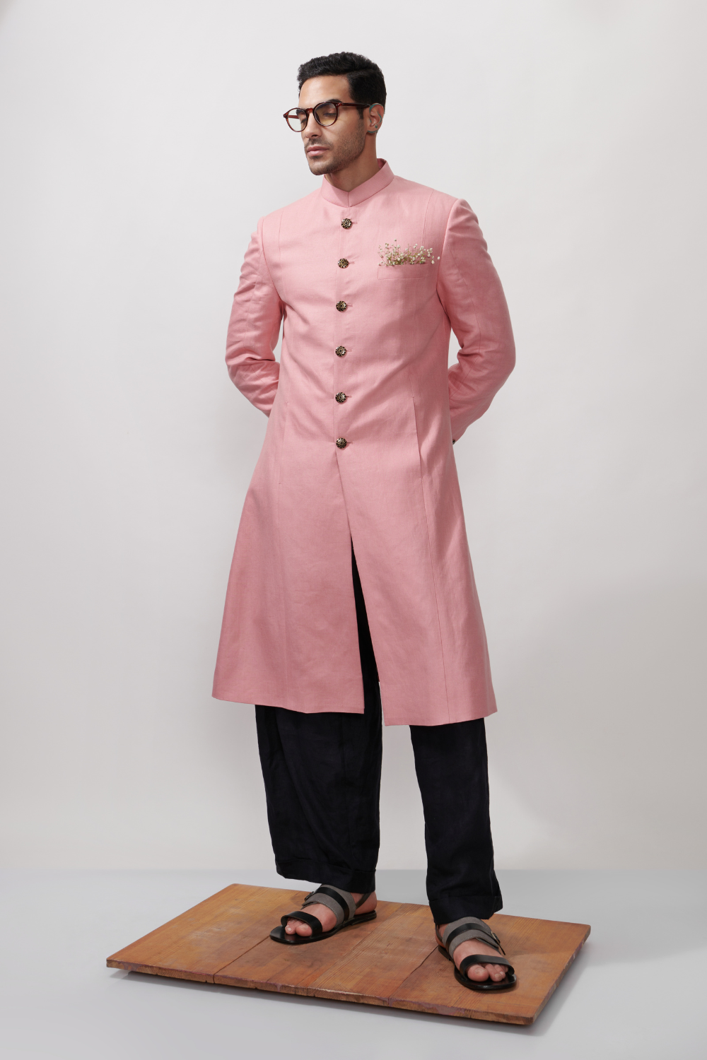 COLONIAL LINEN ACHKAN