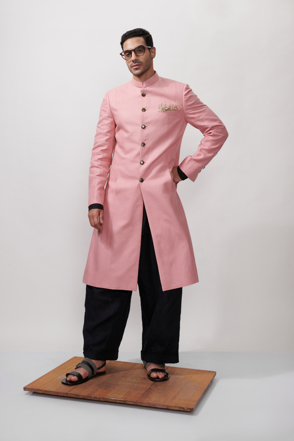 COLONIAL LINEN ACHKAN