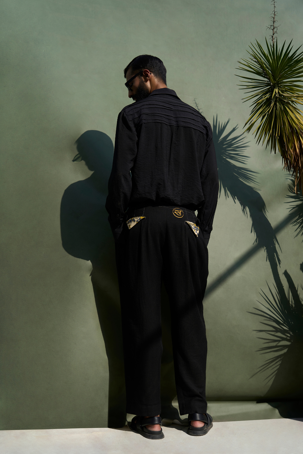 TAILORED PLEATED PANT